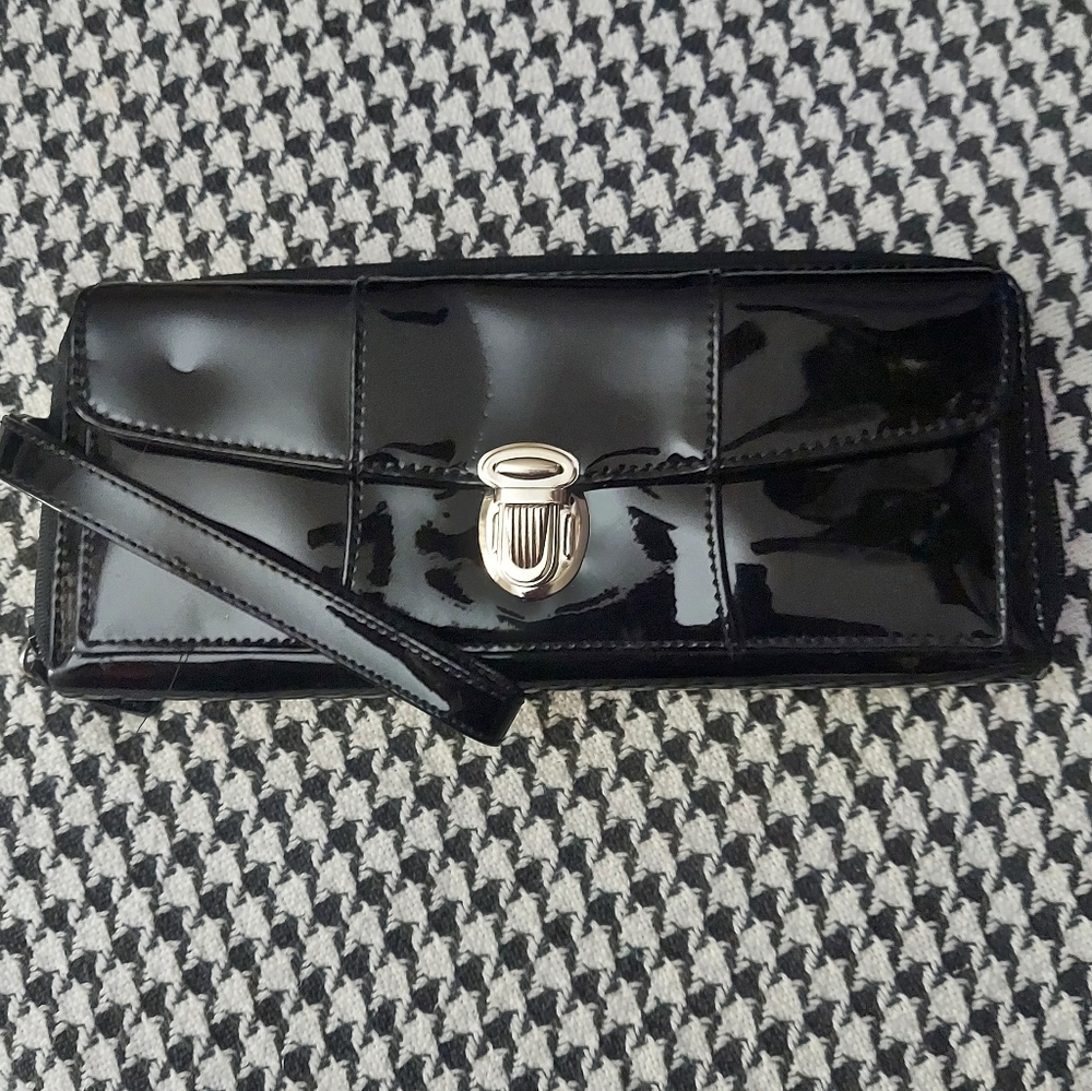 Classy Vintage Wallet/Wristlet